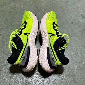 Nike ZoomX Invincible Run Flyknit Men's Sneaker Running Shoe Size 10